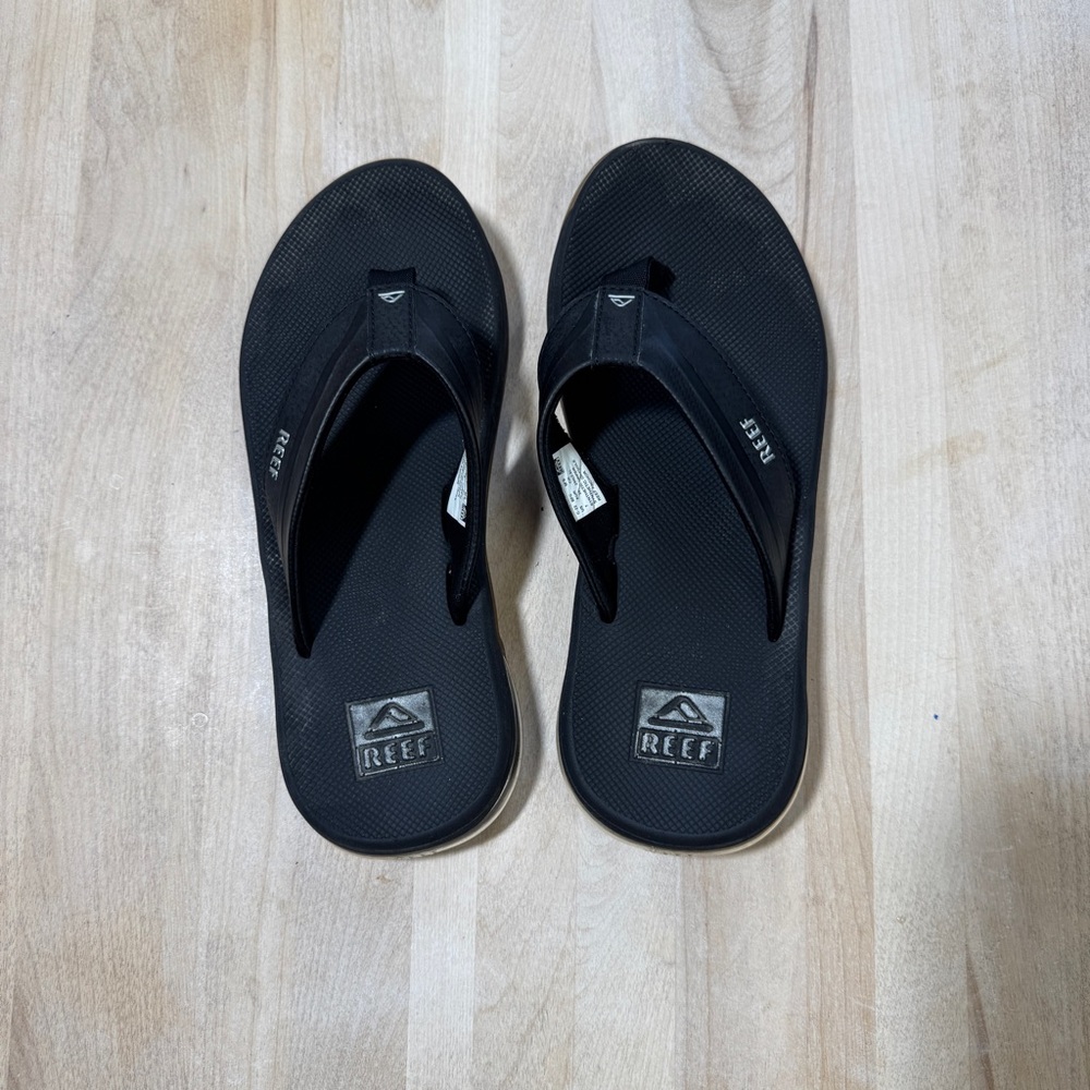 Reef Classic Black Sandals Sz 7 Mens used great condition air cushioning on heel
